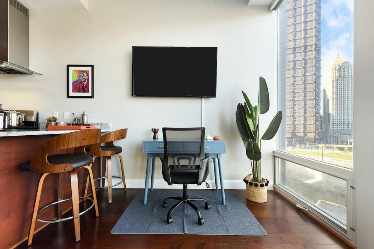 Hostwise Stays - The Washington At Chatham - Free Parking, Private Gym, Skyline Views! Pittsburgh Buitenkant foto